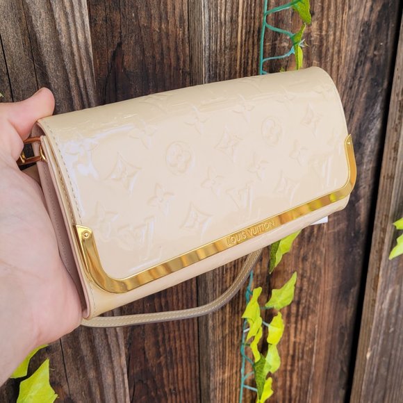 Louis Vuitton Handbags - Authentic Louis Vuitton vernis  mini bag